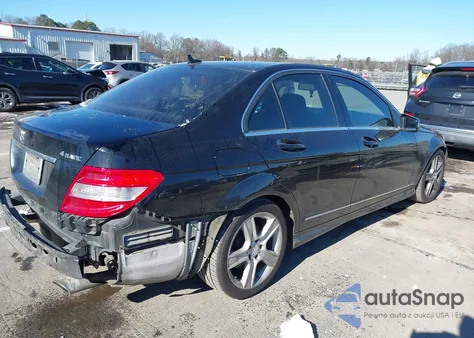 2011 Mercedes-Benz C 300 Sport 4Matic из США, поврежденный, VIN WDDGF8BB3BR135679